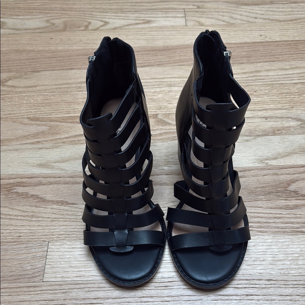 Torrid Black Strappy Sandals